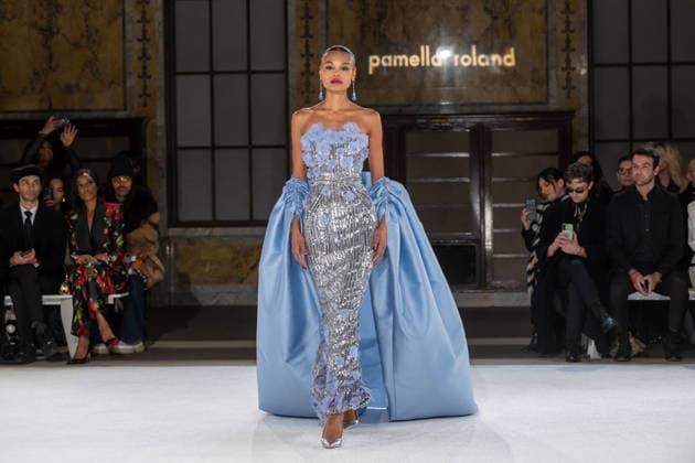 Pamella Roland fashion show during the New York Fashion Week in New York, USA - 12 Feb 2026 A model walks the runway for the Pamella Roland fashion show during the New York Fashion Week at the New York Public Library. New York United States Copyright: xRonxAdarx xSOPAxImagesx _radar_roland_20260212_00524