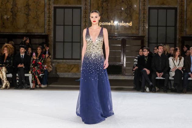 Pamella Roland fashion show during the New York Fashion Week in New York, USA - 12 Feb 2026 A model walks the runway for the Pamella Roland fashion show during the New York Fashion Week at the New York Public Library. New York United States Copyright: xRonxAdarx xSOPAxImagesx _radar_roland_20260212_00566
