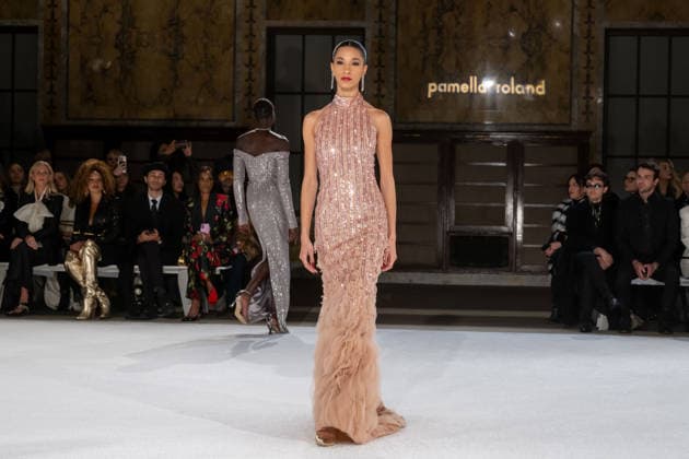 Pamella Roland fashion show during the New York Fashion Week in New York, USA - 12 Feb 2026 A model walks the runway for the Pamella Roland fashion show during the New York Fashion Week at the New York Public Library. New York United States Copyright: xRonxAdarx xSOPAxImagesx _radar_roland_20260212_00600