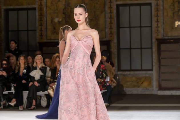 Pamella Roland fashion show during the New York Fashion Week in New York, USA - 12 Feb 2026 A model walks the runway for the Pamella Roland fashion show during the New York Fashion Week at the New York Public Library. New York United States Copyright: xRonxAdarx xSOPAxImagesx _radar_roland_20260212_00626