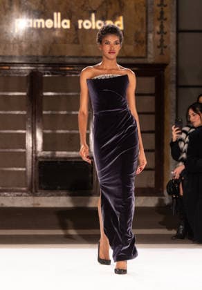 NY: Pamella Roland Fashion Show Fall 2026 Model walks runway for Pamella Roland Fall 2026 show during FW26 Fashion Week at New York Public Library in New York, NY on February 12, 2026. New York New York United States Copyright: LevxRadin