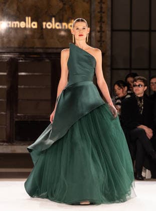 NY: Pamella Roland Fashion Show Fall 2026 Model walks runway for Pamella Roland Fall 2026 show during FW26 Fashion Week at New York Public Library in New York, NY on February 12, 2026. New York New York United States Copyright: LevxRadin