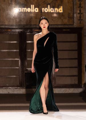 NY: Pamella Roland Fashion Show Fall 2026 Model walks runway for Pamella Roland Fall 2026 show during FW26 Fashion Week at New York Public Library in New York, NY on February 12, 2026. New York New York United States Copyright: LevxRadin