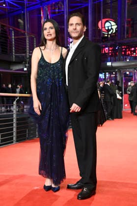 Daniel Brühl with wife Felicitas Rombold at the festival opening with the premiere of the feature film No Good Men at the Berlinale 2026 76 Berlin International Film Festival in the Berlinale Palast Berlin, 12 02 2026 Foto:xN.xKubelkax xFuturexImagex opening_7162