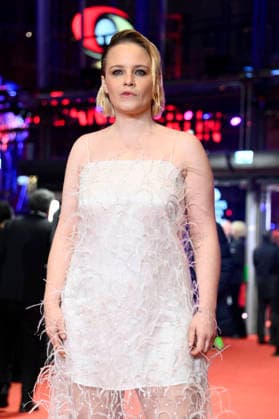 Jasna Fritzi Bauer at the festival opening with the premiere of the feature film No Good Men at the Berlinale 2026 76 Berlin International Film Festival in the Berlinale Palast Berlin, 12 02 2026 Foto:xN.xKubelkax xFuturexImagex opening_7166
