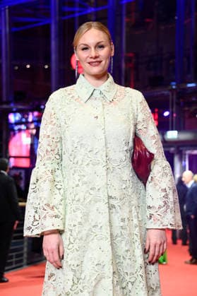 Rosalie Thomass at the festival opening with the premiere of the feature film No Good Men at the Berlinale 2026 76 Berlin International Film Festival in the Berlinale Palast Berlin, 12 02 2026 Foto:xN.xKubelkax xFuturexImagex opening_7170