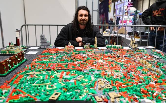 Modell Leben model building fair 13 02 2026, Erfurt, Thuringia model building fair Modell Leben in the picture Luca Pascal Koenig with his model of Erfurt made of Lego bricks