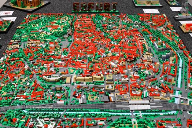 Modell Leben model building fair 13 02 2026, Erfurt, Thuringia model building fair Modell Leben in the picture Luca Pascal Koenig has built a model of Erfurt from Lego bricks