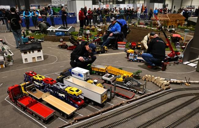 Modell Leben model making fair 13 02 2026, Erfurt, Thuringia Model Making Fair Modell Leben in the picture the world of large model vehicles inspires young and old