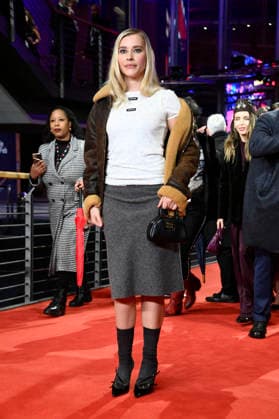 Milena Tscharntke bei der Festivaleröffnung mit der Premiere des Kinofilms No Good Men auf der Berlinale 2026 76. Internationale Filmfestspiele Berlin im Berlinale Palast. Berlin, 12.02.2026 *** Milena Tscharntke at the festival opening with the premiere of the feature film No Good Men at the Berlinale 2026 76 Berlin International Film Festival in the Berlinale Palast Berlin, 12 02 2026 Foto:xN.xKubelkax xFuturexImagex opening_7195