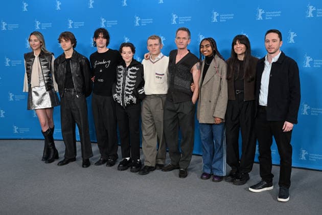 76th Berlin Film Festival Photocall Sunny Dancer Este Haim, Conrad Khan, Earl Cave, Bella Ramsey, George Jaques, Neil Patrick Harris, Jasmine Elcock, Guest, Ken Petrie attending a photocall for the movie Sunny Dancer during 76th Berlin International Film Festival in Berlin, Germany on 13 February 2026. Photo by Julien Reynaud APS-Medias ABACAPRESS.COM Berlin  Copyright: xReynaudxJulien APS-Medias ABACAx