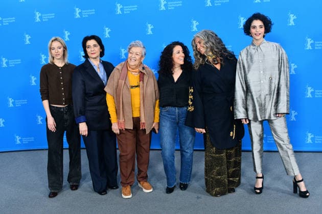 Berlinale International Film Festival Berlin Germany 76th Berlinale Berlin International Film Festival A Voix Basse photocall at the 76th Berlinale International Film Festival Marion Barbeau, Hiam Abbass, Selma Baccar, Director Leyla Bouzid, Fériel Chamari and Eya Bouteraa Thomas Bohlen Starface 2026 02 13 453022 2026 02 13 Berlin Germany  Copyright: xThomasxBohlenx STAR_453022_004