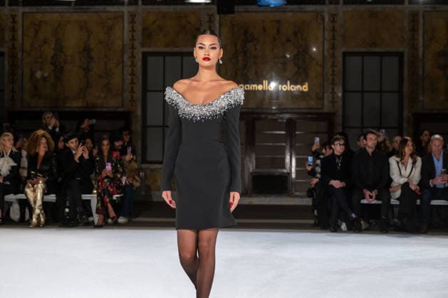 Pamella Roland - Runway - February 2026 New York Fashion Week, New York, USA - 12 Feb 2026 (NEW) Pamella Roland - Runway - February 2026 New York Fashion Week. February 12, 2026, New York, New York, USA: A model walks the runway for the Pamella Roland fashion show during the New York Fashion Week at the New York Public Library on February 12, 2026 in New York City. (Credit: M10s TheNews2) (Foto: M10s Thenews2 imago images) Pamella Roland - Runway - February 2026 New York Fashion Week, New York, USA - 12 Feb 2026  Copyright: xRonxAdarx