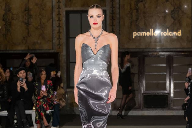 Pamella Roland - Runway - February 2026 New York Fashion Week, New York, USA - 12 Feb 2026 (NEW) Pamella Roland - Runway - February 2026 New York Fashion Week. February 12, 2026, New York, New York, USA: A model walks the runway for the Pamella Roland fashion show during the New York Fashion Week at the New York Public Library on February 12, 2026 in New York City. (Credit: M10s TheNews2) (Foto: M10s Thenews2 imago images) Pamella Roland - Runway - February 2026 New York Fashion Week, New York, USA - 12 Feb 2026  Copyright: xRonxAdarx