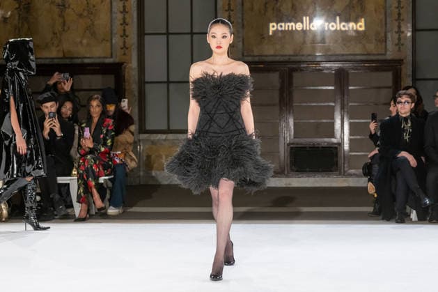 Pamella Roland - Runway - February 2026 New York Fashion Week, New York, USA - 12 Feb 2026 (NEW) Pamella Roland - Runway - February 2026 New York Fashion Week. February 12, 2026, New York, New York, USA: A model walks the runway for the Pamella Roland fashion show during the New York Fashion Week at the New York Public Library on February 12, 2026 in New York City. (Credit: M10s TheNews2) (Foto: M10s Thenews2 imago images) Pamella Roland - Runway - February 2026 New York Fashion Week, New York, USA - 12 Feb 2026  Copyright: xRonxAdarx
