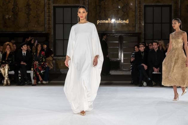 Pamella Roland - Runway - February 2026 New York Fashion Week, New York, USA - 12 Feb 2026 (NEW) Pamella Roland - Runway - February 2026 New York Fashion Week. February 12, 2026, New York, New York, USA: A model walks the runway for the Pamella Roland fashion show during the New York Fashion Week at the New York Public Library on February 12, 2026 in New York City. (Credit: M10s TheNews2) (Foto: M10s Thenews2 imago images) Pamella Roland - Runway - February 2026 New York Fashion Week, New York, USA - 12 Feb 2026  Copyright: xRonxAdarx
