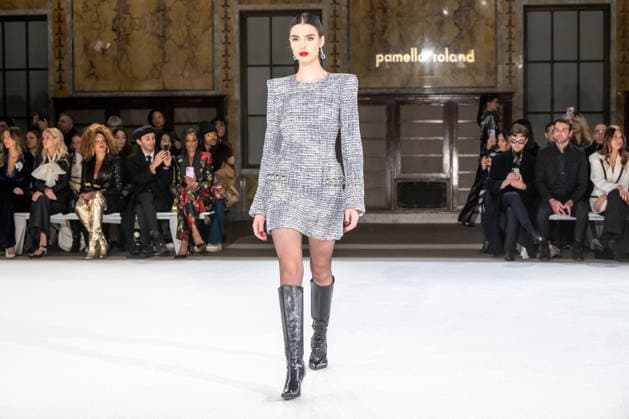 Pamella Roland - Runway - February 2026 New York Fashion Week, New York, USA - 12 Feb 2026 (NEW) Pamella Roland - Runway - February 2026 New York Fashion Week. February 12, 2026, New York, New York, USA: A model walks the runway for the Pamella Roland fashion show during the New York Fashion Week at the New York Public Library on February 12, 2026 in New York City. (Credit: M10s TheNews2) (Foto: M10s Thenews2 imago images) Pamella Roland - Runway - February 2026 New York Fashion Week, New York, USA - 12 Feb 2026  Copyright: xRonxAdarx
