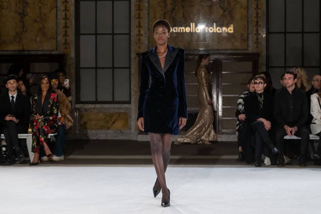 Pamella Roland - Runway - February 2026 New York Fashion Week, New York, USA - 12 Feb 2026 (NEW) Pamella Roland - Runway - February 2026 New York Fashion Week. February 12, 2026, New York, New York, USA: A model walks the runway for the Pamella Roland fashion show during the New York Fashion Week at the New York Public Library on February 12, 2026 in New York City. (Credit: M10s TheNews2) (Foto: M10s Thenews2 imago images) Pamella Roland - Runway - February 2026 New York Fashion Week, New York, USA - 12 Feb 2026  Copyright: xRonxAdarx