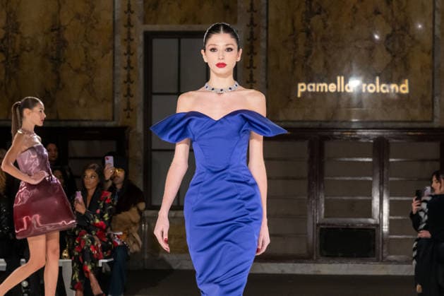 Pamella Roland - Runway - February 2026 New York Fashion Week, New York, USA - 12 Feb 2026 (NEW) Pamella Roland - Runway - February 2026 New York Fashion Week. February 12, 2026, New York, New York, USA: A model walks the runway for the Pamella Roland fashion show during the New York Fashion Week at the New York Public Library on February 12, 2026 in New York City. (Credit: M10s TheNews2) (Foto: M10s Thenews2 imago images) Pamella Roland - Runway - February 2026 New York Fashion Week, New York, USA - 12 Feb 2026  Copyright: xRonxAdarx