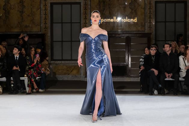 Pamella Roland - Runway - February 2026 New York Fashion Week, New York, USA - 12 Feb 2026 (NEW) Pamella Roland - Runway - February 2026 New York Fashion Week. February 12, 2026, New York, New York, USA: Daphne Velghe walks the runway for the Pamella Roland fashion show during the New York Fashion Week at the New York Public Library on February 12, 2026 in New York City. (Credit: M10s TheNews2) (Foto: M10s Thenews2 imago images) Pamella Roland - Runway - February 2026 New York Fashion Week, New York, USA - 12 Feb 2026  Copyright: xRonxAdarx