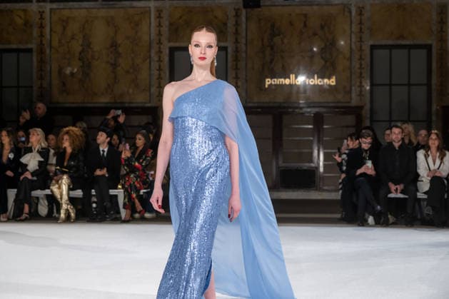 Pamella Roland - Runway - February 2026 New York Fashion Week, New York, USA - 12 Feb 2026 (NEW) Pamella Roland - Runway - February 2026 New York Fashion Week. February 12, 2026, New York, New York, USA: A model walks the runway for the Pamella Roland fashion show during the New York Fashion Week at the New York Public Library on February 12, 2026 in New York City. (Credit: M10s TheNews2) (Foto: M10s Thenews2 imago images) Pamella Roland - Runway - February 2026 New York Fashion Week, New York, USA - 12 Feb 2026  Copyright: xRonxAdarx