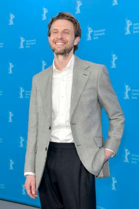 Anders Danielsen Lie at the photocall for the feature film Everybody Digs Bill Evans at the Berlinale 2026 76 Berlin International Film Festival at the Hotel Grand Hyatt Berlin, 13 02 2026 Foto:xM.xBehrensx xFuturexImagex evans_6260