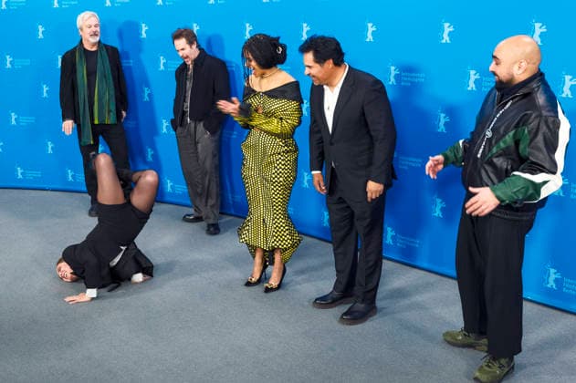 Gore Verbinski, Haley Lu Richardson, Sam Rockwell, Zazie Beetz, Michael Pena and Asim Chaudhry at the photocall for the feature film Good Luck, Have Fun, Don t Die at the Berlinale 2026 76 Berlin International Film Festival at the Hotel Grand Hyatt Berlin, 13 02 2026 Foto:xJ.xEdwardsx xFuturexImagex luck_6234
