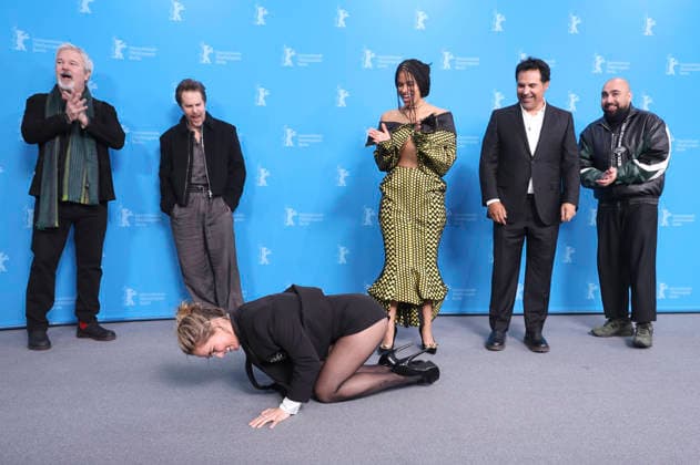 Gore Verbinski, Haley Lu Richardson, Sam Rockwell, Zazie Beetz, Michael Pena and Asim Chaudhry at the photocall for the feature film Good Luck, Have Fun, Don t Die at the Berlinale 2026 76 Berlin International Film Festival at the Hotel Grand Hyatt Berlin, 13 02 2026 Foto:xD.xBedrosianx xFuturexImagex luck_6268
