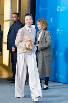 Berlinale, Michelle Yeoh with Golden Bear, Berlin, 13 02 2026 Michelle Yeoh with the Golden Bear upon arrival for the Photocall at the Hyatt Hotel Berlin on 13 02 2026 The 76th Berlin International Film Festival will take place from February 12 to 22, 2026 Berlin Theater am Potsdamer Platz Copyright: xBenxKriemannx