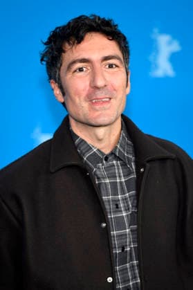 Ilker Catak at the photocall for the feature film Yellow Letters Yellow Letters at the Berlinale 2026 76 Berlin International Film Festival at the Hotel Grand Hyatt Berlin, 13 02 2026 Foto:xC.xNiehausx xFuturexImagex briefe_6208