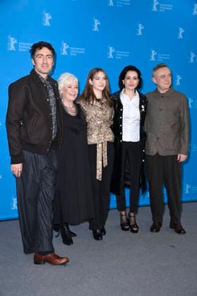 Ilker Catak, Ipek Bilgin, Leyla Smyrna Cabas, Özgü Namal and Tansu Bicer at the photocall for the feature film Yellow Letters Yellow Letters at the Berlinale 2026 76 Berlin International Film Festival at the Hotel Grand Hyatt Berlin, 13 02 2026 Foto:xN.xKubelkax xFuturexImagex briefe_6210