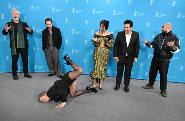 Photocall for the film Good Luck, Have Fun, Don t Die at the 76th Berlin International Film Festival (Berlinale 2026) at the Grand Hyatt Hotel Featuring: Gore Verbinski, Asim Chaudhry, Michael Pena, Sam Rockwell, Zazie Beetz and Haley Lu Richardson Where: Berlin, Germany When: 13 Feb 2026 Credit: Cover Images EDITORIAL USE ONLY. NOT FOR USE BY NEWSPAPERS BASED IN THE UK. Copyright: xx coverimg55466157