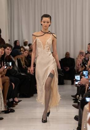 February 13, 2026, Bronx, New York, USA: Model walks runway for Christian Cowan fashion show during New York FW26 at 450 West 31st Street in New York, NY on February 13, 2026. Bronx USA - ZUMAr339 20260213_znp_r339_027 Copyright: xLevxRadinx