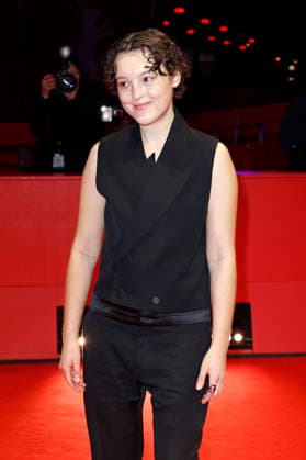Bella Ramsey at the photocall for the movie Sunny Dancer at the Berlinale 2026 76 Berlin International Film Festival on the Red Carpet of the Berlinale Palast Berlin, 13 02 2026 Foto:xC.xTamckex xFuturexImagex sunny_6213