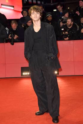 Conran Khan at the photocall for the movie Sunny Dancer at the Berlinale 2026 76 Berlin International Film Festival on the Red Carpet of the Berlinale Palast Berlin, 13 02 2026 Foto:xC.xNiehausx xFuturexImagex sunny_6233