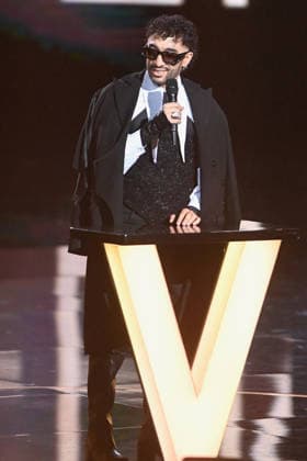 41st Les Victoires De La Musique Award Ceremony - Paris Sofiane Pamart presents the Female Newcomer of the year Award during the 41st Les Victoires De La Musique Award Ceremony at La Seine Musicale on February 13, 2026 in Boulogne-Billancourt, France. Photo by Franck Castel ABACAPRESS.COM Paris France  Copyright: xCastelxFranck ABACAx