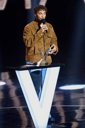 41st Les Victoires De La Musique Award Ceremony - Paris Disiz receives the Male Artist of the Year Award during the 41st Les Victoires De La Musique Award Ceremony at La Seine Musicale on February 13, 2026 in Boulogne-Billancourt, France. Photo by Franck Castel ABACAPRESS.COM Paris France  Copyright: xCastelxFranck ABACAx