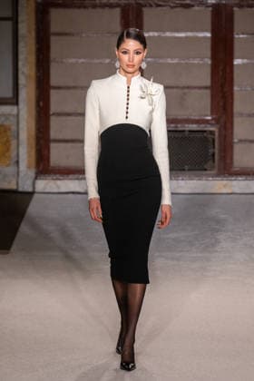 Sergio Hudson - Runway - February 2026 New York Fashion Week (NEW) Sergio Hudson - Runway - February 2026 New York Fashion Week. February 13, 2026, New York, New York, USA: A model walks the runway for the Sergio Hudson fashion show during the New York Fashion Week at the New York Public Library on February 13, 2026 in New York City. (Credit: M10s TheNews2) (Foto: M10s Thenews2 imago images) Sergio Hudson - Runway - February 2026 New York Fashion Week  Copyright: xRonxAdarx