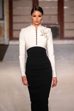 Sergio Hudson - Runway - February 2026 New York Fashion Week (NEW) Sergio Hudson - Runway - February 2026 New York Fashion Week. February 13, 2026, New York, New York, USA: A model walks the runway for the Sergio Hudson fashion show during the New York Fashion Week at the New York Public Library on February 13, 2026 in New York City. (Credit: M10s TheNews2) (Foto: M10s Thenews2 imago images) Sergio Hudson - Runway - February 2026 New York Fashion Week  Copyright: xRonxAdarx