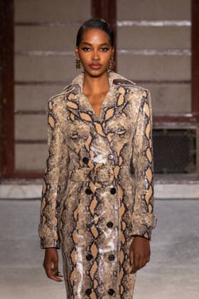 Sergio Hudson - Runway - February 2026 New York Fashion Week (NEW) Sergio Hudson - Runway - February 2026 New York Fashion Week. February 13, 2026, New York, New York, USA: A model walks the runway for the Sergio Hudson fashion show during the New York Fashion Week at the New York Public Library on February 13, 2026 in New York City. (Credit: M10s TheNews2) (Foto: M10s Thenews2 imago images) Sergio Hudson - Runway - February 2026 New York Fashion Week  Copyright: xRonxAdarx