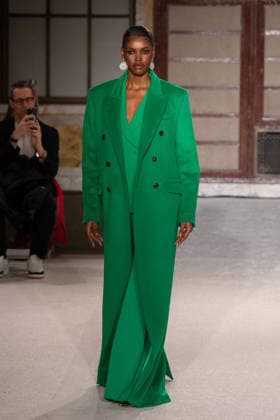 Sergio Hudson - Runway - February 2026 New York Fashion Week (NEW) Sergio Hudson - Runway - February 2026 New York Fashion Week. February 13, 2026, New York, New York, USA: A model walks the runway for the Sergio Hudson fashion show during the New York Fashion Week at the New York Public Library on February 13, 2026 in New York City. (Credit: M10s TheNews2) (Foto: M10s Thenews2 imago images) Sergio Hudson - Runway - February 2026 New York Fashion Week  Copyright: xRonxAdarx