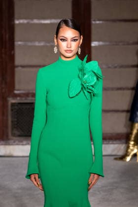 Sergio Hudson - Runway - February 2026 New York Fashion Week (NEW) Sergio Hudson - Runway - February 2026 New York Fashion Week. February 13, 2026, New York, New York, USA: A model walks the runway for the Sergio Hudson fashion show during the New York Fashion Week at the New York Public Library on February 13, 2026 in New York City. (Credit: M10s TheNews2) (Foto: M10s Thenews2 imago images) Sergio Hudson - Runway - February 2026 New York Fashion Week  Copyright: xRonxAdarx