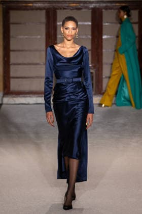 Sergio Hudson - Runway - February 2026 New York Fashion Week (NEW) Sergio Hudson - Runway - February 2026 New York Fashion Week. February 13, 2026, New York, New York, USA: A model walks the runway for the Sergio Hudson fashion show during the New York Fashion Week at the New York Public Library on February 13, 2026 in New York City. (Credit: M10s TheNews2) (Foto: M10s Thenews2 imago images) Sergio Hudson - Runway - February 2026 New York Fashion Week  Copyright: xRonxAdarx