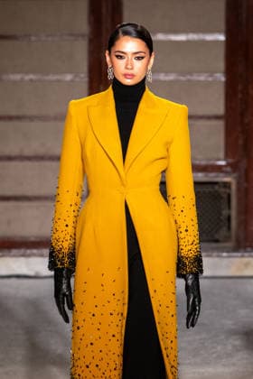 Sergio Hudson - Runway - February 2026 New York Fashion Week (NEW) Sergio Hudson - Runway - February 2026 New York Fashion Week. February 13, 2026, New York, New York, USA: A model walks the runway for the Sergio Hudson fashion show during the New York Fashion Week at the New York Public Library on February 13, 2026 in New York City. (Credit: M10s TheNews2) (Foto: M10s Thenews2 imago images) Sergio Hudson - Runway - February 2026 New York Fashion Week  Copyright: xRonxAdarx