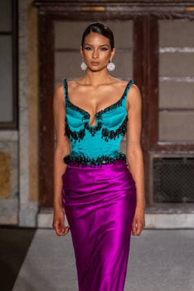 Sergio Hudson - Runway - February 2026 New York Fashion Week (NEW) Sergio Hudson - Runway - February 2026 New York Fashion Week. February 13, 2026, New York, New York, USA: A model walks the runway for the Sergio Hudson fashion show during the New York Fashion Week at the New York Public Library on February 13, 2026 in New York City. (Credit: M10s TheNews2) (Foto: M10s Thenews2 imago images) Sergio Hudson - Runway - February 2026 New York Fashion Week  Copyright: xRonxAdarx