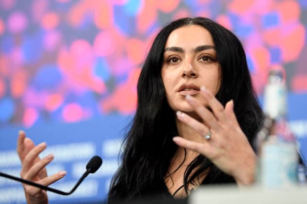 Charli xcx at the press conference for the feature film The Moment at the Berlinale 2026 76 Berlin International Film Festival at the Hotel Grand Hyatt Berlin, 14 02 2026 Foto:xC.xNiehausx xFuturexImagex moment_6218