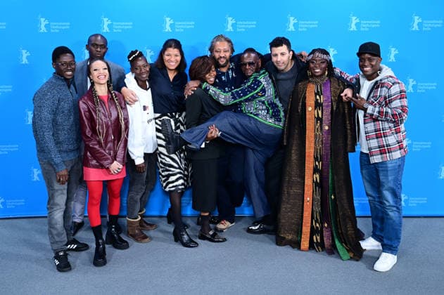 Léquipe du film au photocall du film Doa lors de la 76ème édition du festival international du film de Berlin La Berlinale 2026 , le 14 février 2026 Romain Doucelin Bestimage Cast and crew pose at the Dao photocall during the 76th Berlinale International Film Festival Berlin at Grand Hyatt Hotel on February 14, 2026 in Berlin, Germany Berlin Allemagne  Copyright: xRomainxDoucelinx xBestimagexRomainxDoucelinx xBestimagex