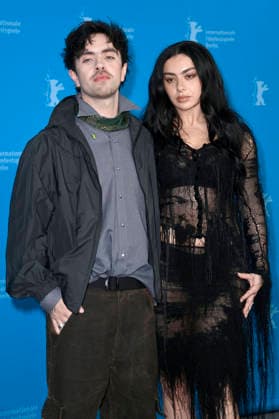 Aidan Zamiri and Charli xcx at the photocall for the movie The Moment at the Berlinale 2026 76 Berlin International Film Festival at the Hotel Grand Hyatt Berlin, 14 02 2026 Foto:xN.xKubelkax xFuturexImagex moment_6250