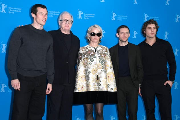 Callum Turner, Tracy Letts, Pamela Anderson, Jamie Bell and Lukas Gage at the photocall for the feature film Rosebush Pruning at the Berlinale 2026 76 Berlin International Film Festival at the Hotel Grand Hyatt Berlin, 14 02 2026 Foto:xN.xKubelkax xFuturexImagex pruning_6274