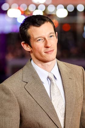 Berlin Berlinale, 76 Berlin International Film Festival 2026 Photo Call red Carpet ROSEBUSH PRUNING Callum Turner Actor Actor Berlinale, 76 Berlin International Film Festival 2026, 14 02 2026 Press Photo Roger Buerke Copyright: xEibner-Pressefoto RogerxBuerkex EP_RBE